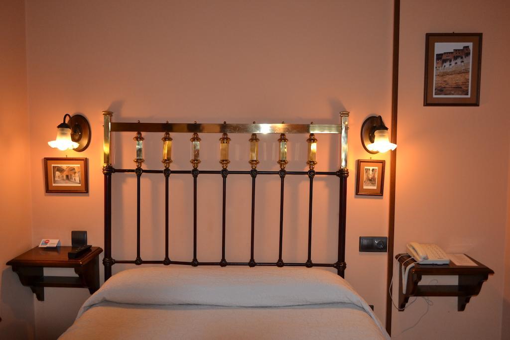 Hostal Santa Agueda Tarazona Номер фото