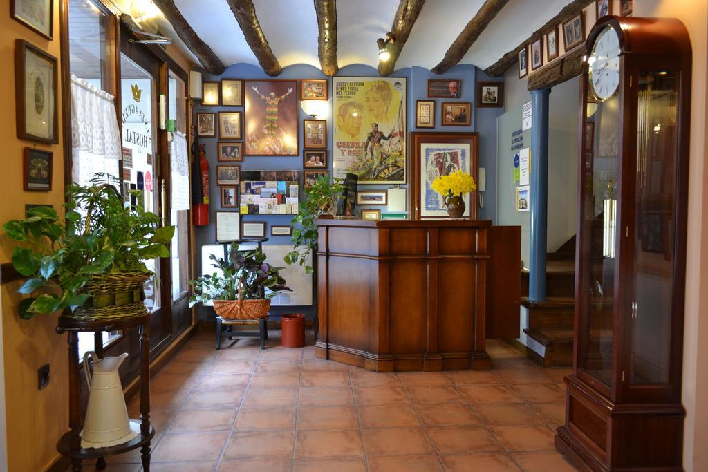 Hostal Santa Agueda Tarazona Экстерьер фото